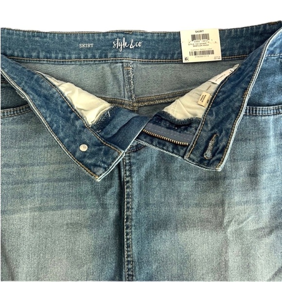 Style & Co Mid Rise Denim Skirt - Size 10 (Petite) - Picture 4 of 6